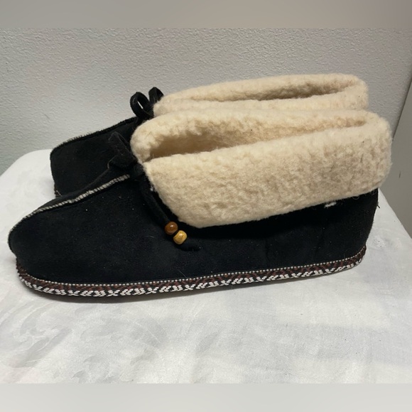 🖤Madden Girl Slippers🖤 - Picture 2 of 11